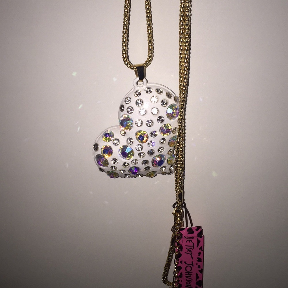 Betsey Johnson ❤️ necklace